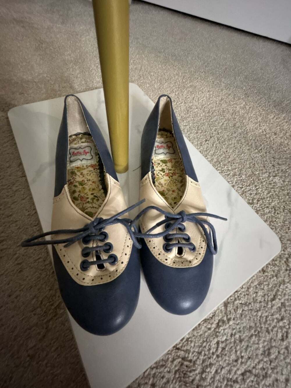 Bettie Page Shoes By Ellie Halle Oxford Blue Cream Flats